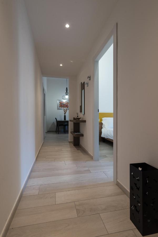 Capo Di Lucca - In The Historical Center With Terrace Apartment