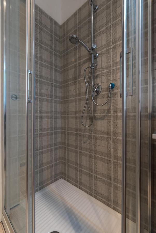 Apartment Capo Di Lucca - In The Historical Center With Terrace Bologna
