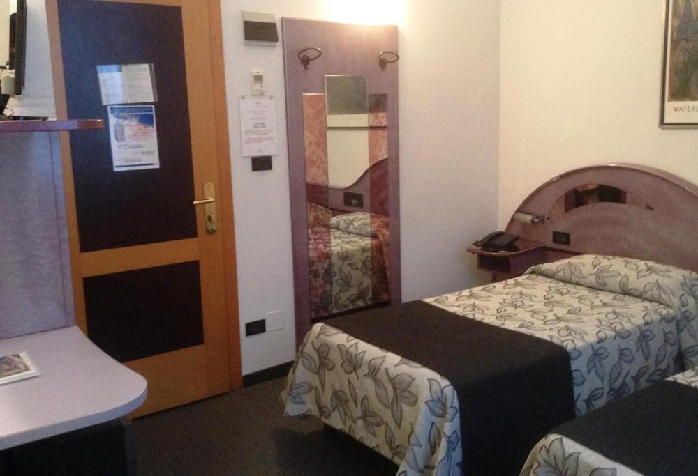 Holiday- Finestrella Hotel