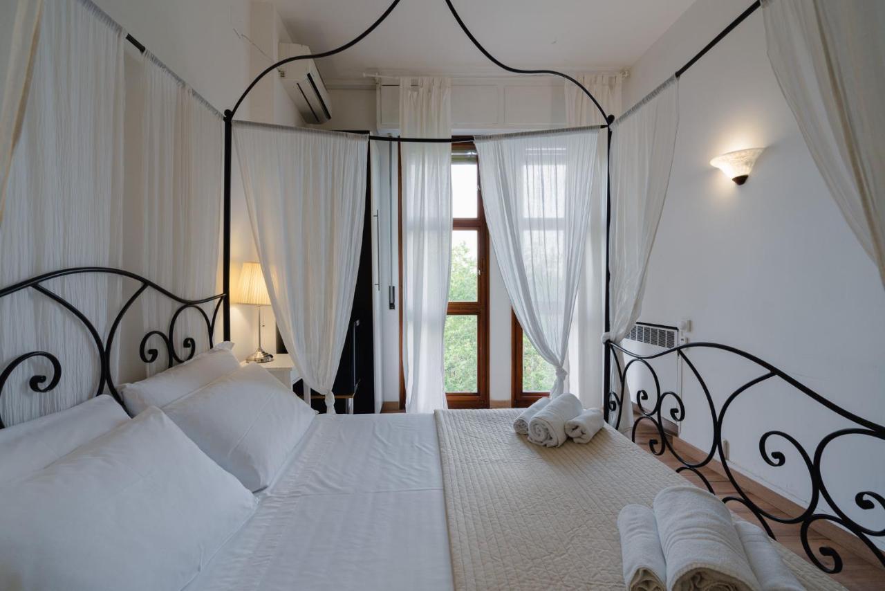 Elegance Bed & Breakfast