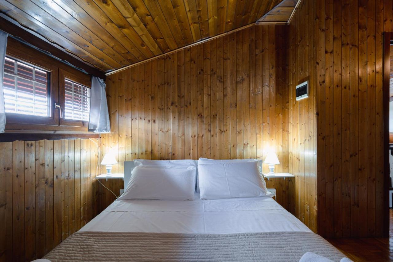 Elegance Bed & Breakfast *
