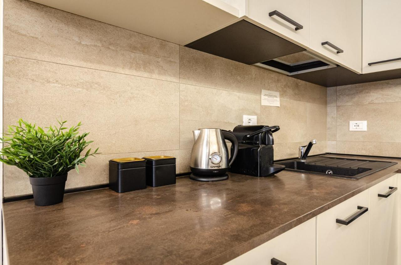 Goito Luxury Apartment, In The Historical Center Apartment