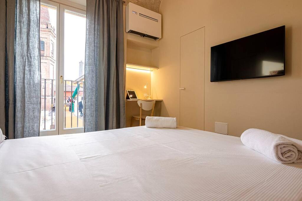 Apartamento Casa Aldrovandi: Elegante E In Centro Storico *