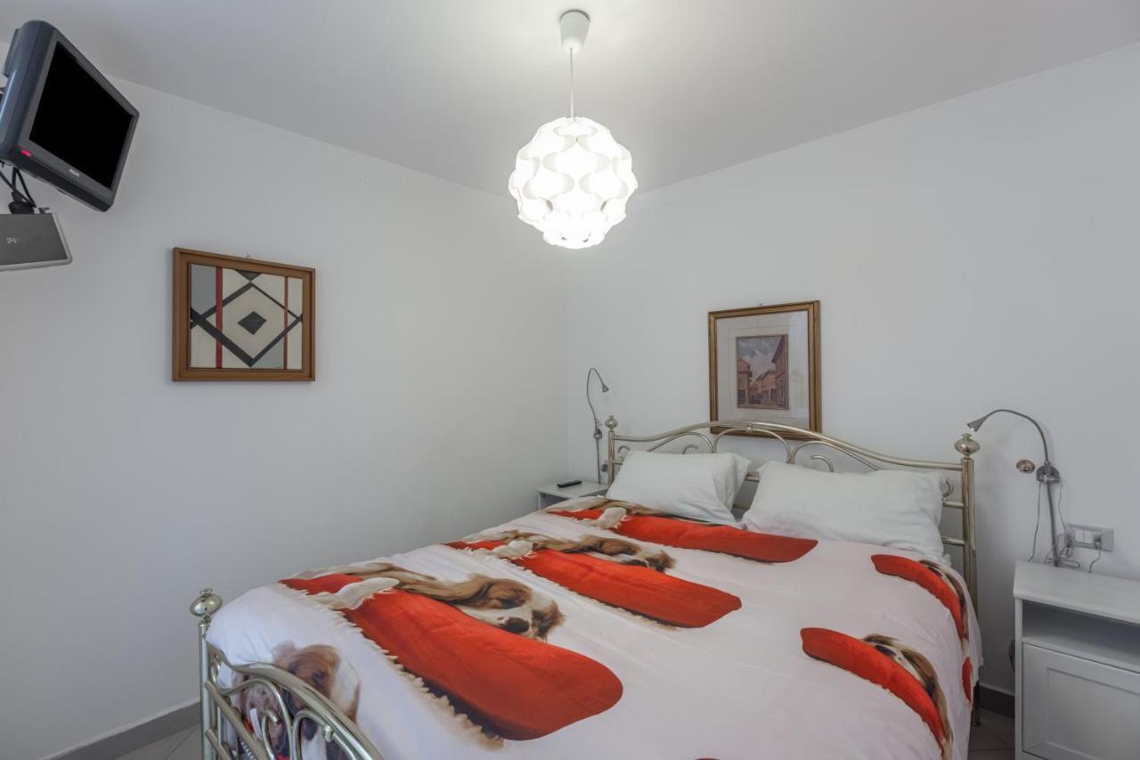 Appartamento Chic & Modern With Terrace