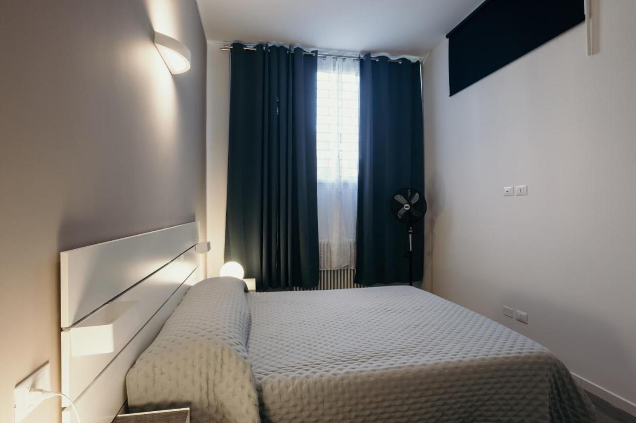 Caseospitali - Bologna Studio 1, Grande Bilocale Con Arredo Design E Posto Auto Per 4 Appartement *