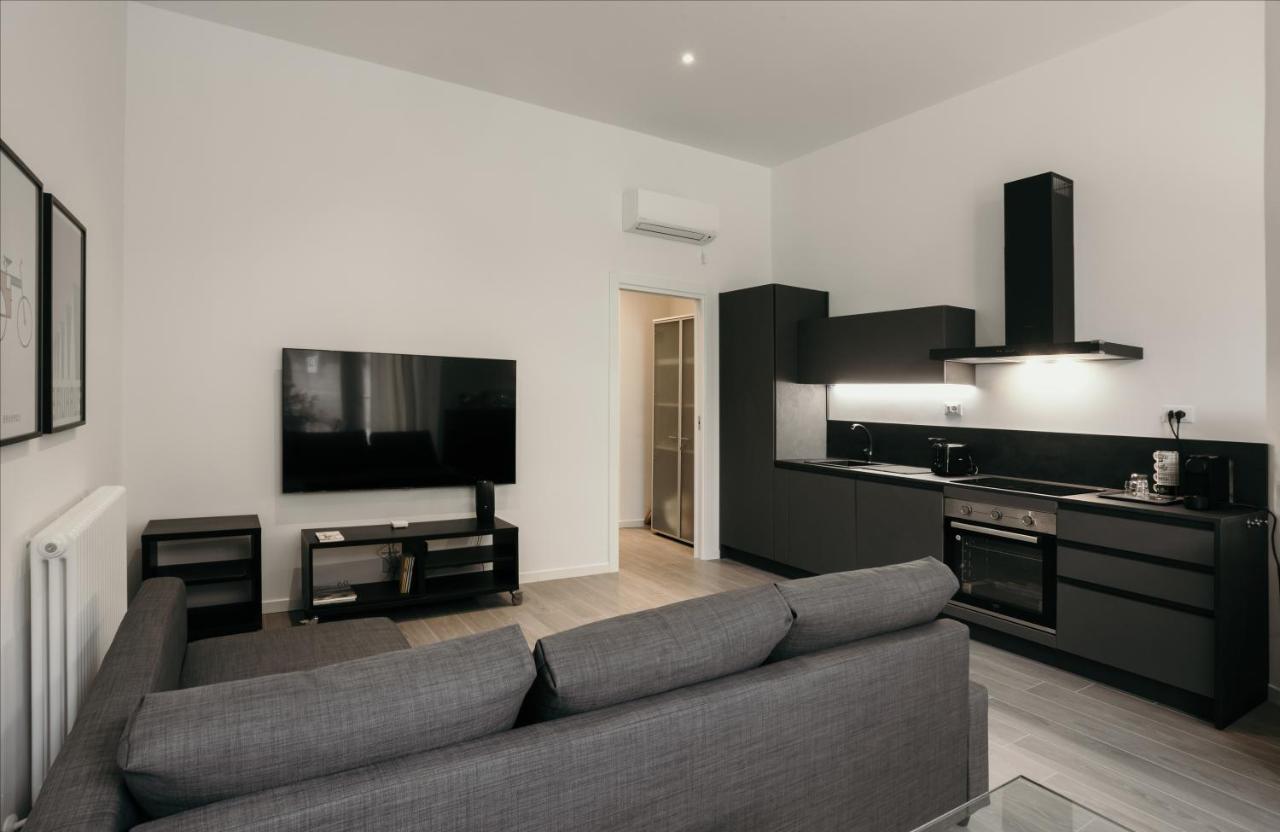 Caseospitali - Bologna Studio 1, Grande Bilocale Con Arredo Design E Posto Auto Per 4 Appartement Bologne
