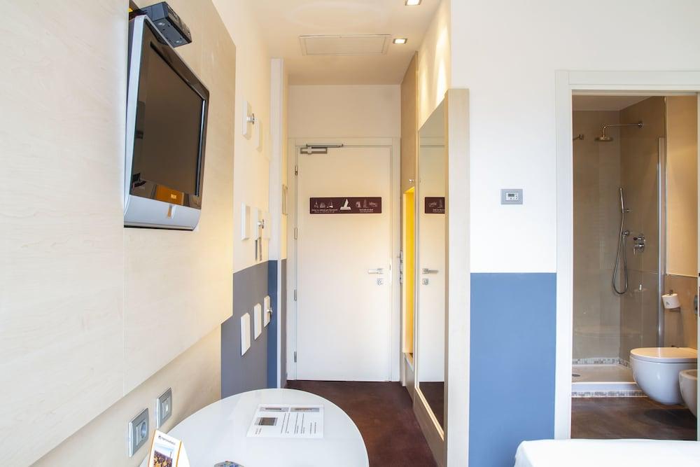 Smy 4* Bologna