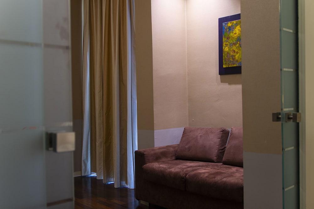 Hotel Smy 4*