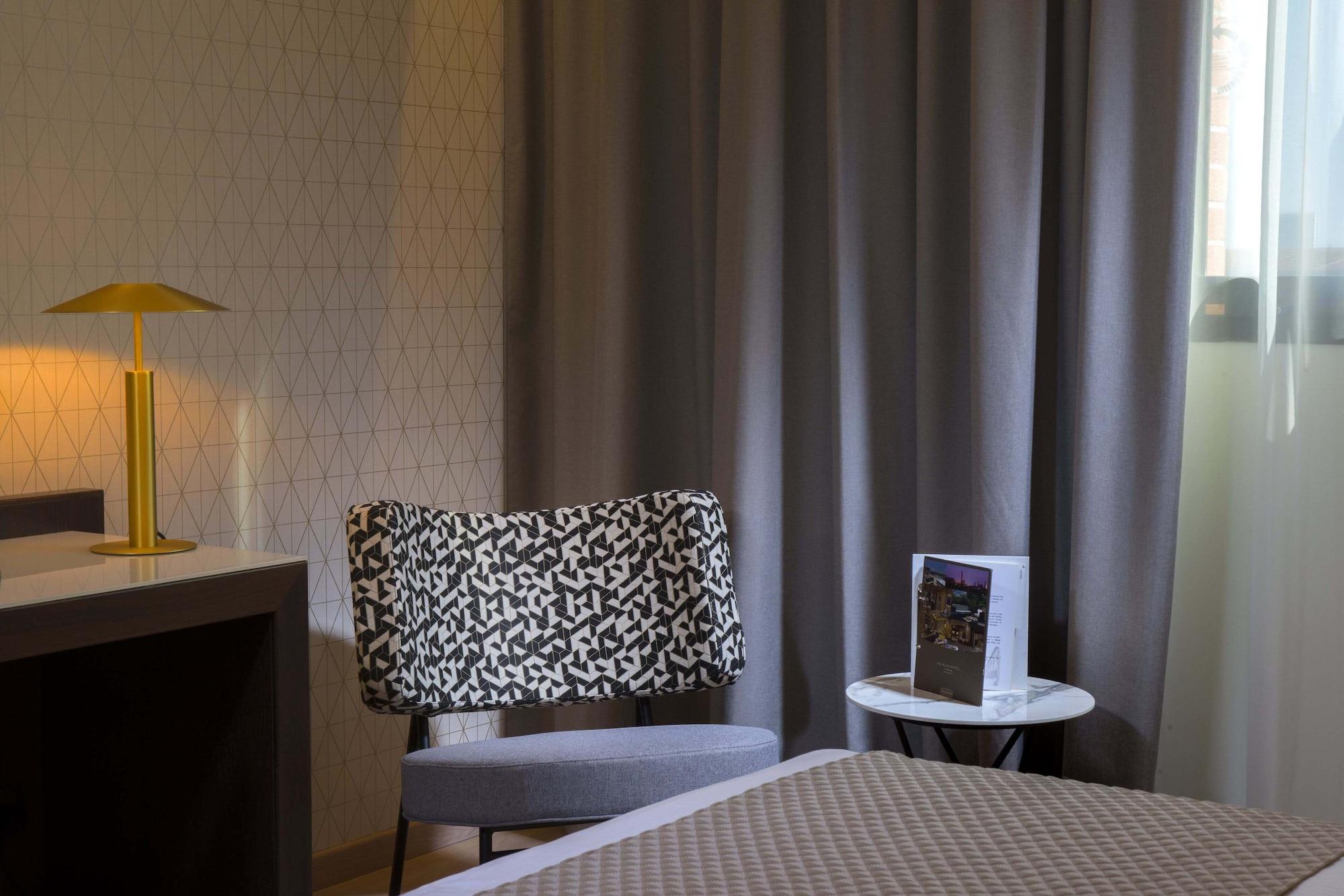 Hotel Savhotel Aemilia Bologna
