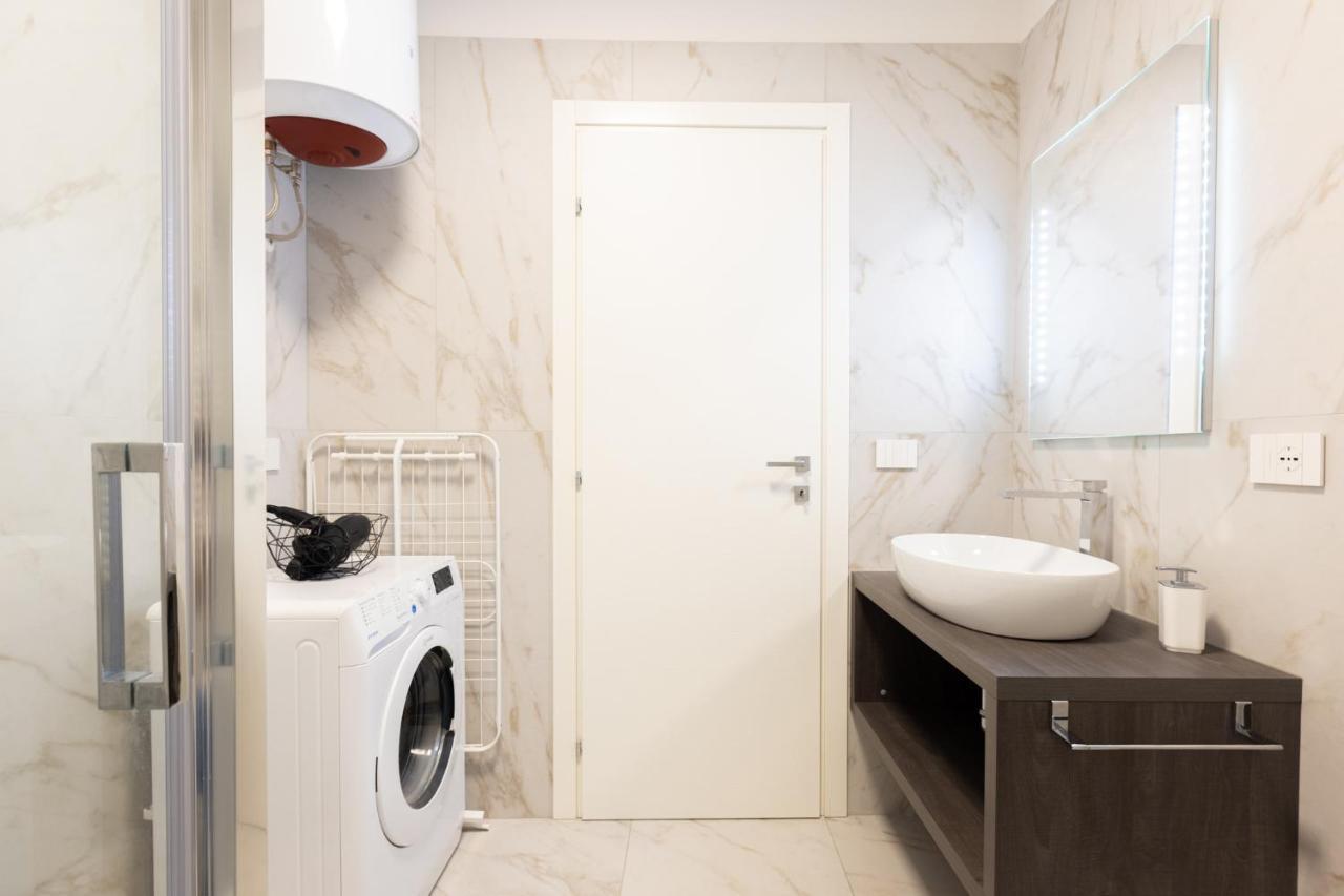 Apartment Just Urban Stays - Beautiful Apartment In The City Center
