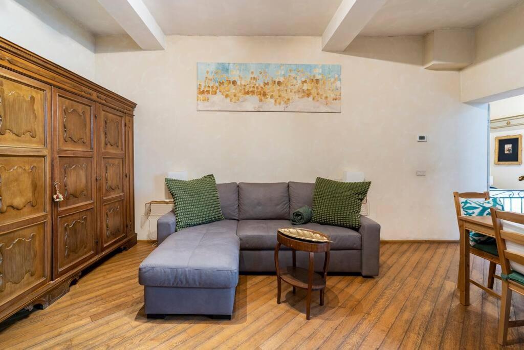 Elegante E La Foglia D'oro Appartement