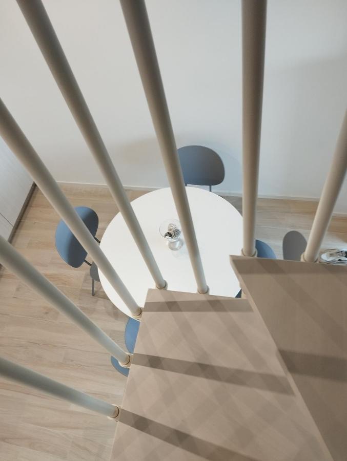 Apartment Llhome Elegante Monolocale Ristrutturato Con Posto Auto Coperto *