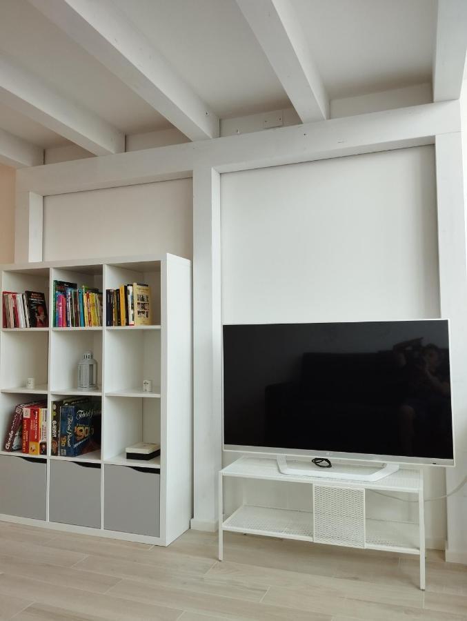 Llhome Elegante Monolocale Ristrutturato Con Posto Auto Coperto Apartment Bologna