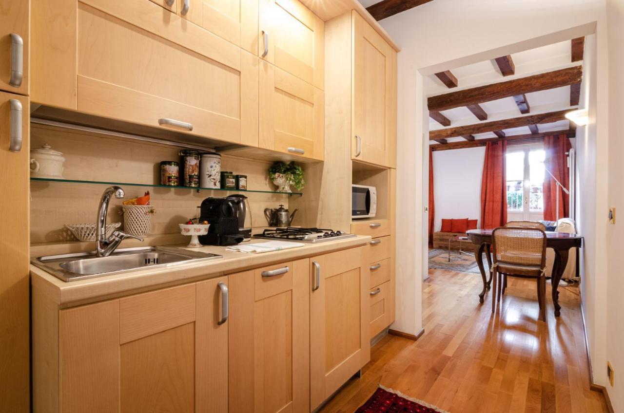 Lele Suite, In Centro Storico Appartamento *