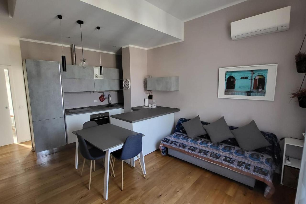 And Cosy Apartment