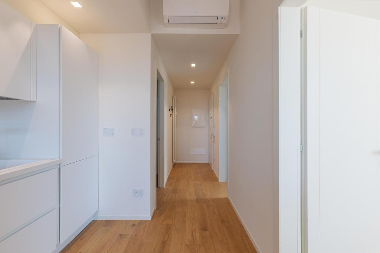 Hills View - Stunning Attic With Terrace Apartamento Bolonia