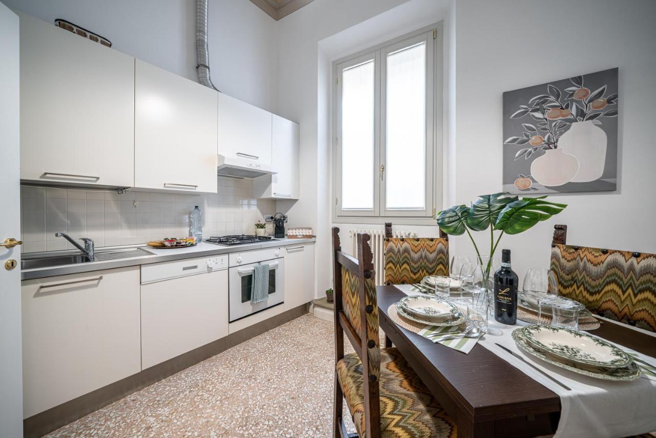 Appartamento 3 Minutes From Piazza Maggiore Historical Flat