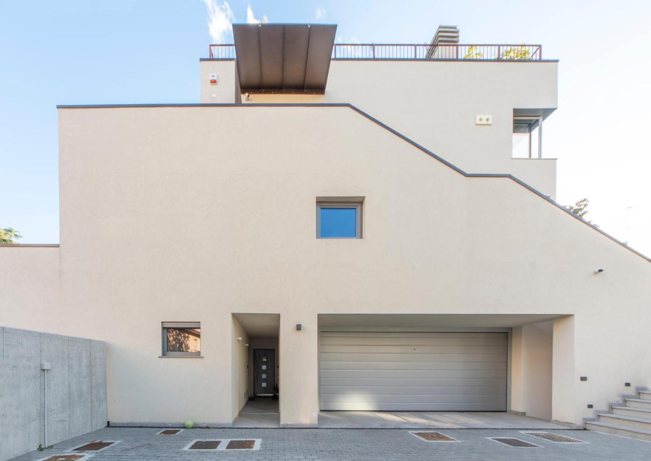 Housmart Toscana 53 Black * Bolonia