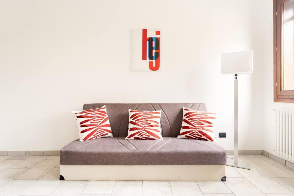 Unico A Con 3 E Parcheggio Gratuito * Bologne