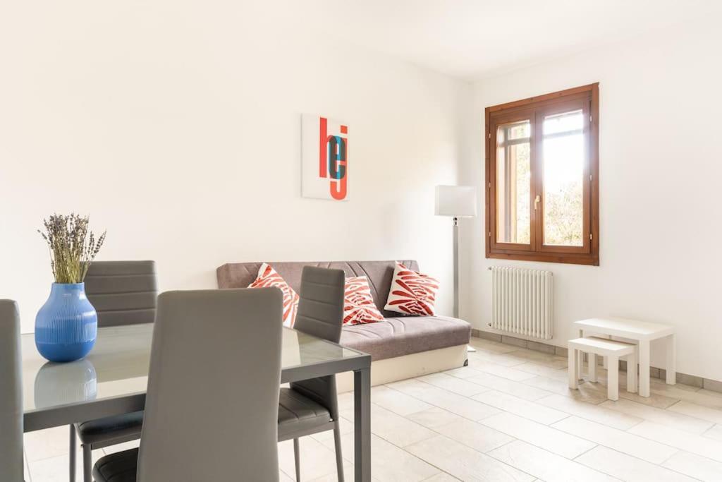 Unico A Con 3 E Parcheggio Gratuito Bologne