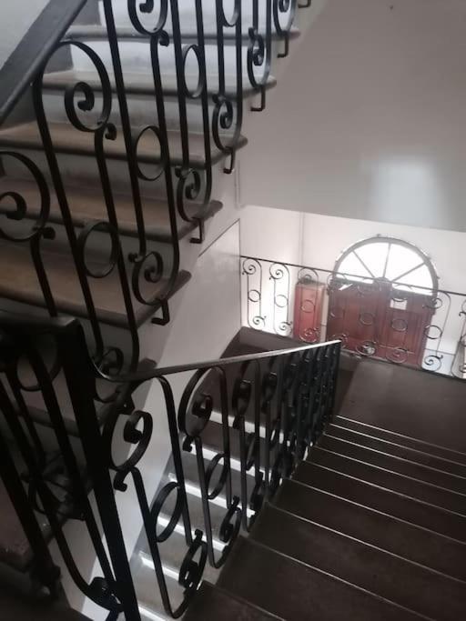 Spazioviola Intimo Boho Style Uno Spazio Magico Per L'energia Che Si Respira In Un Palazzo Della Vecchia Qui Nulla E Perfetto Ma Tutto Racconta No Wi-fi No Aria Condizionata *