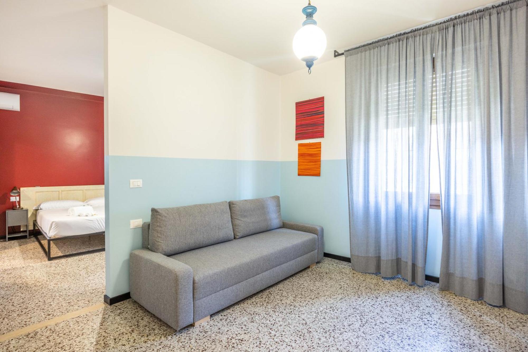 Bartoli Holidays, By Short Holidays Affittacamere