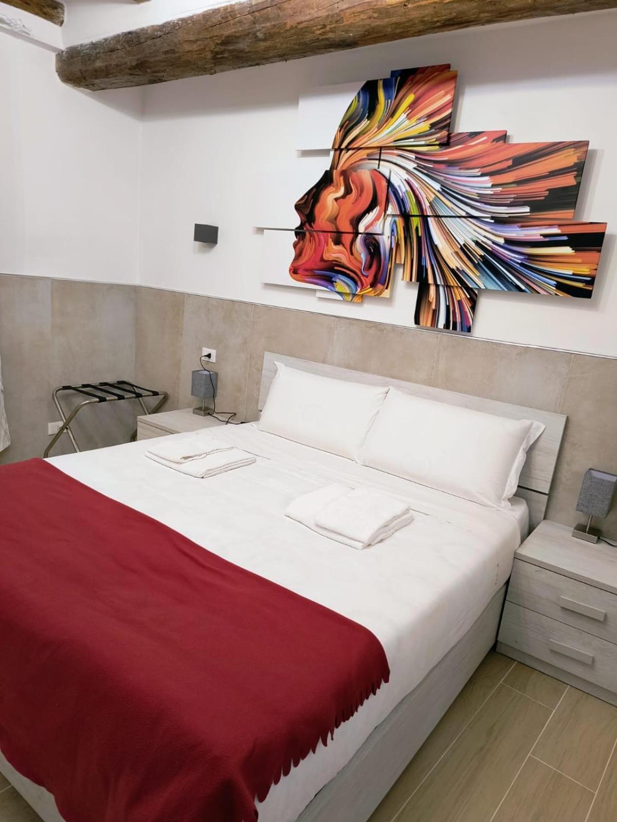Appartamento 50 Tourist House - Pratello - Self Check-in Bologna