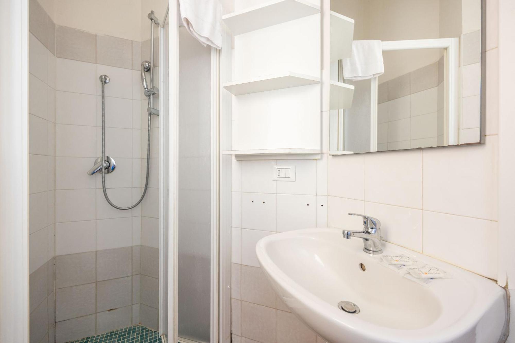 Albertoni Holidays, By Short Holidays Apartment Bologna