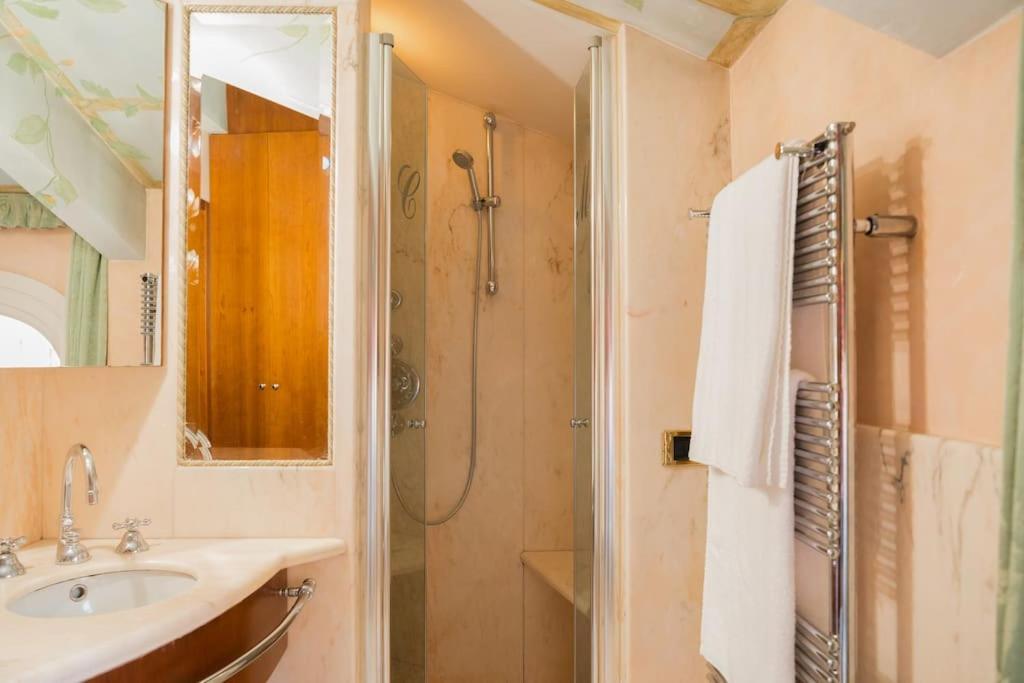 Carbonesi Luxury - Centro Storico Lejlighed *