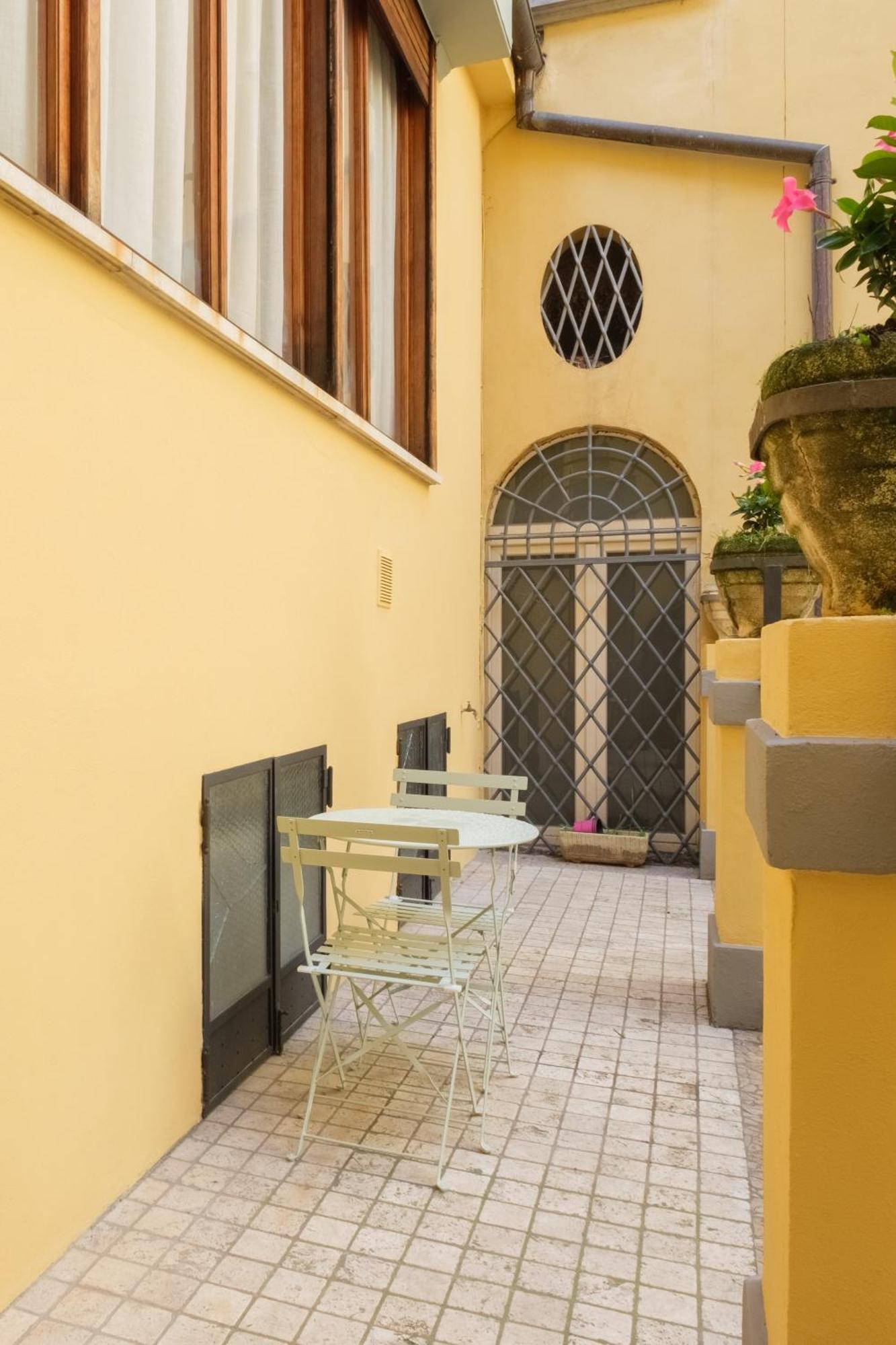 Nazario Sauro 19 By Apartment Bologna