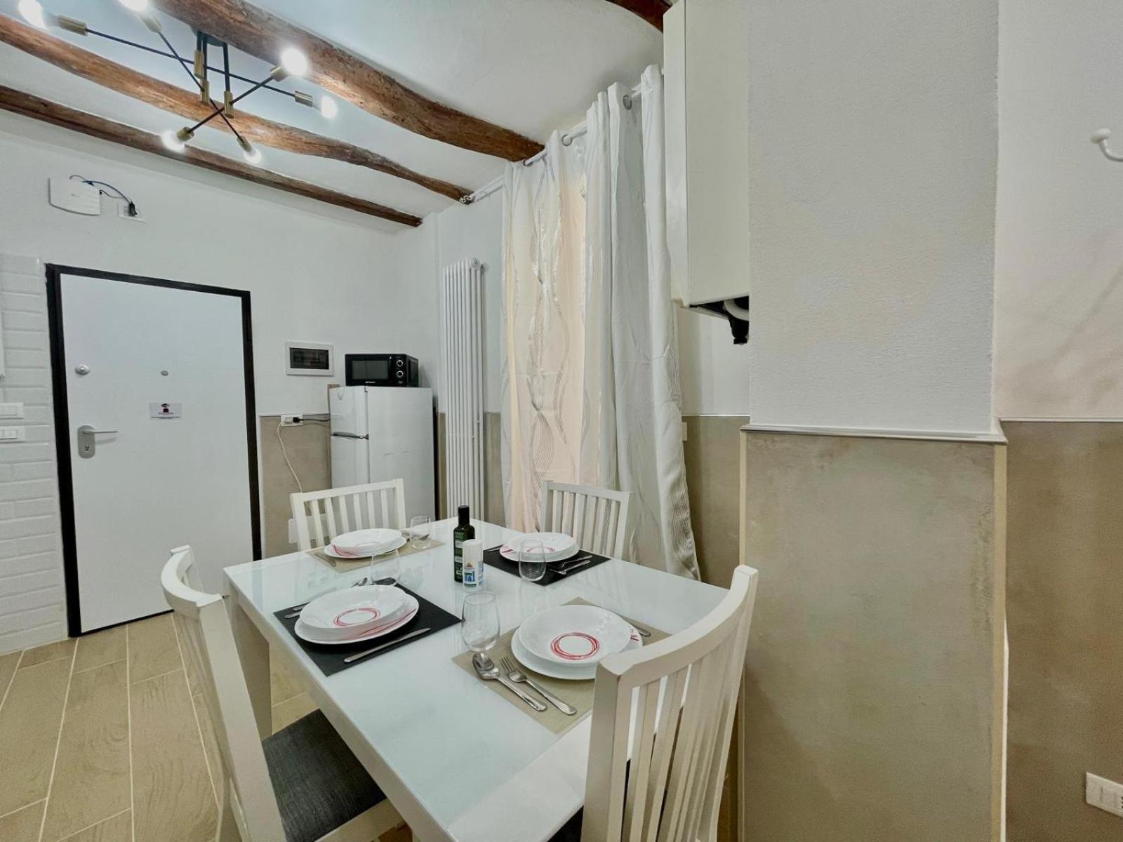 Appartamento 50 Tourist House - Pratello - Self Check-in *