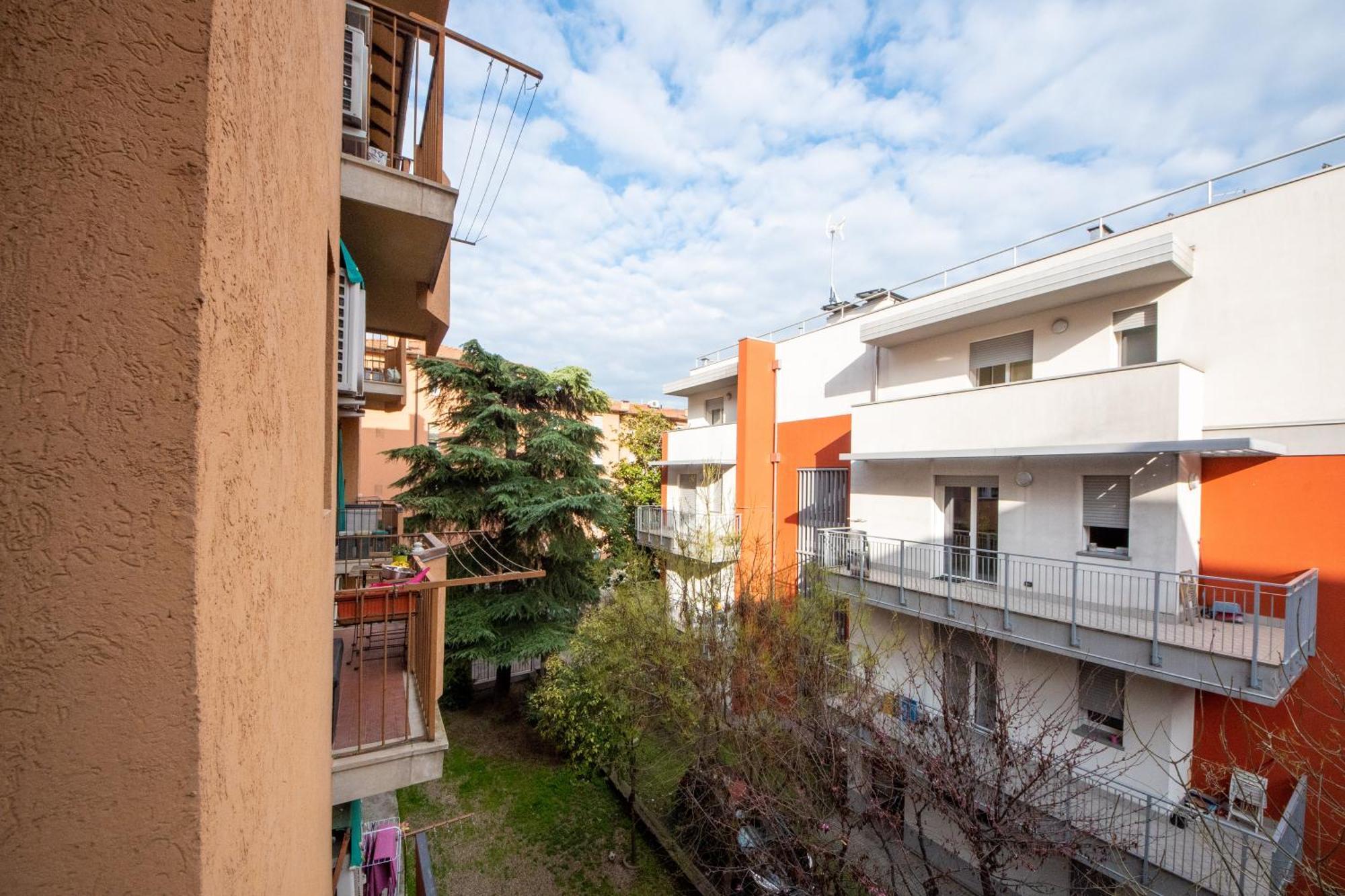 Appartamento Housmart Previati 3 Bologna