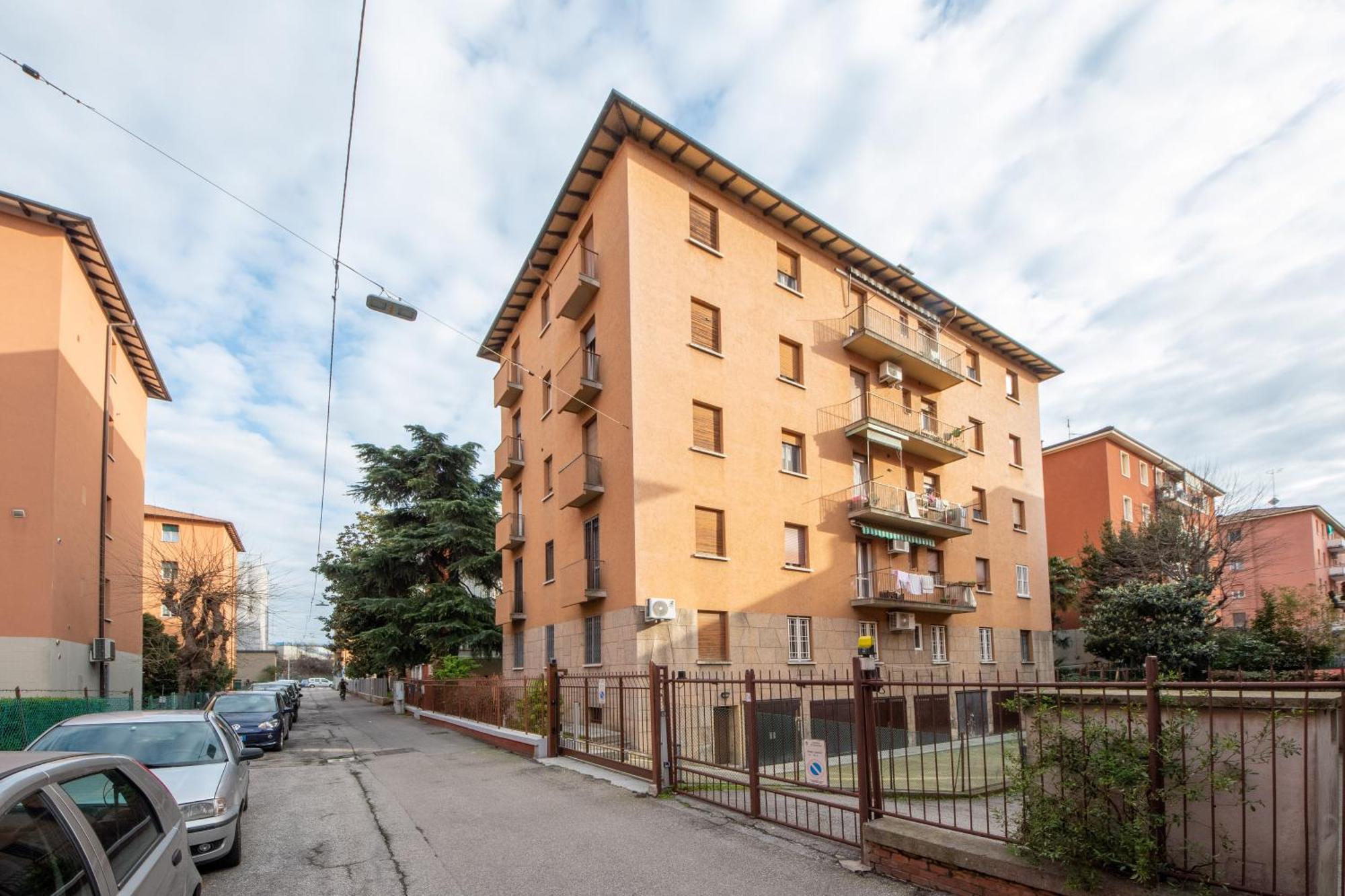 Housmart Previati 3 Bologna