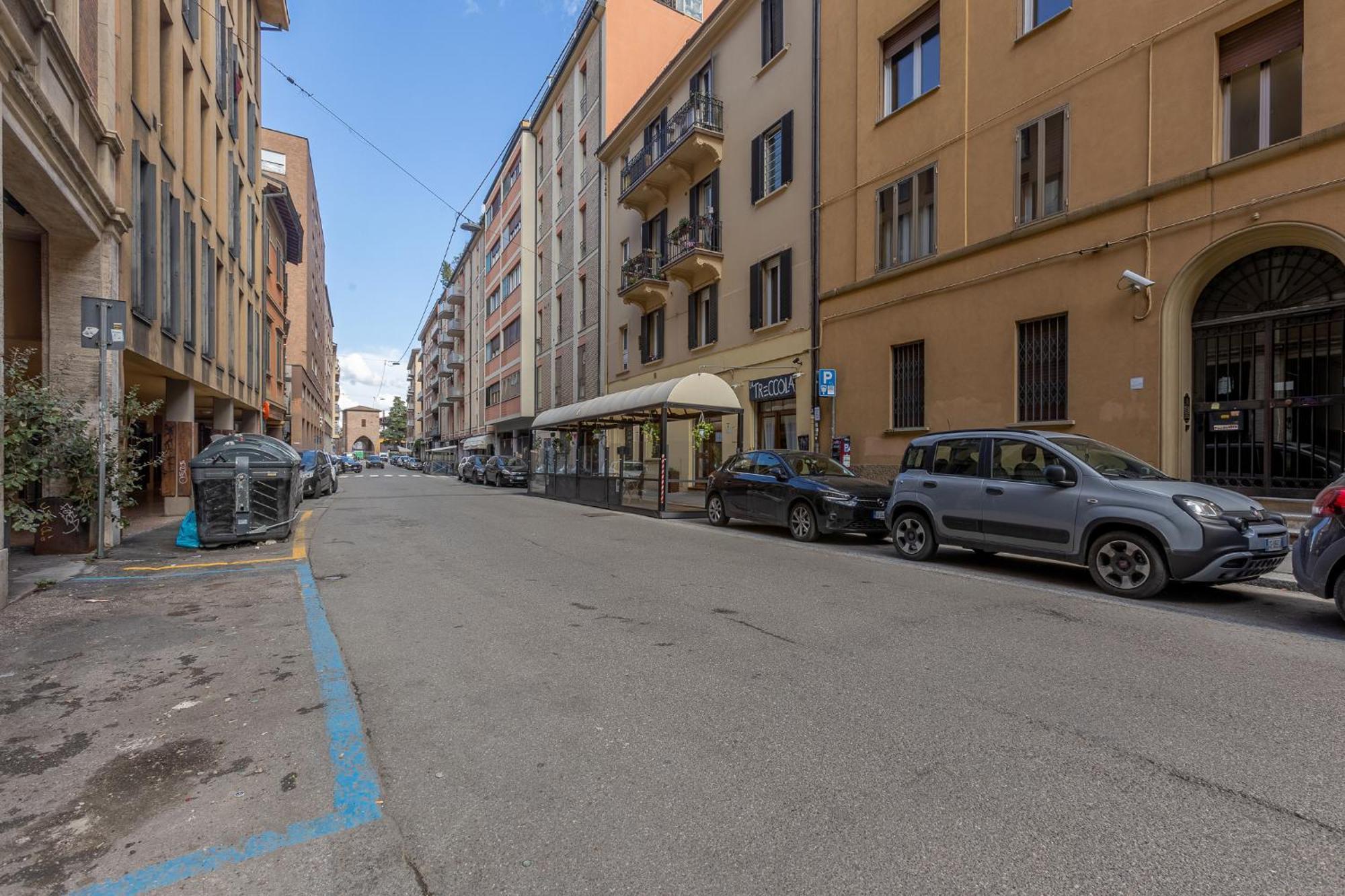 Academy Of Fine Arts -modern Apt. With Balcony! Appartement