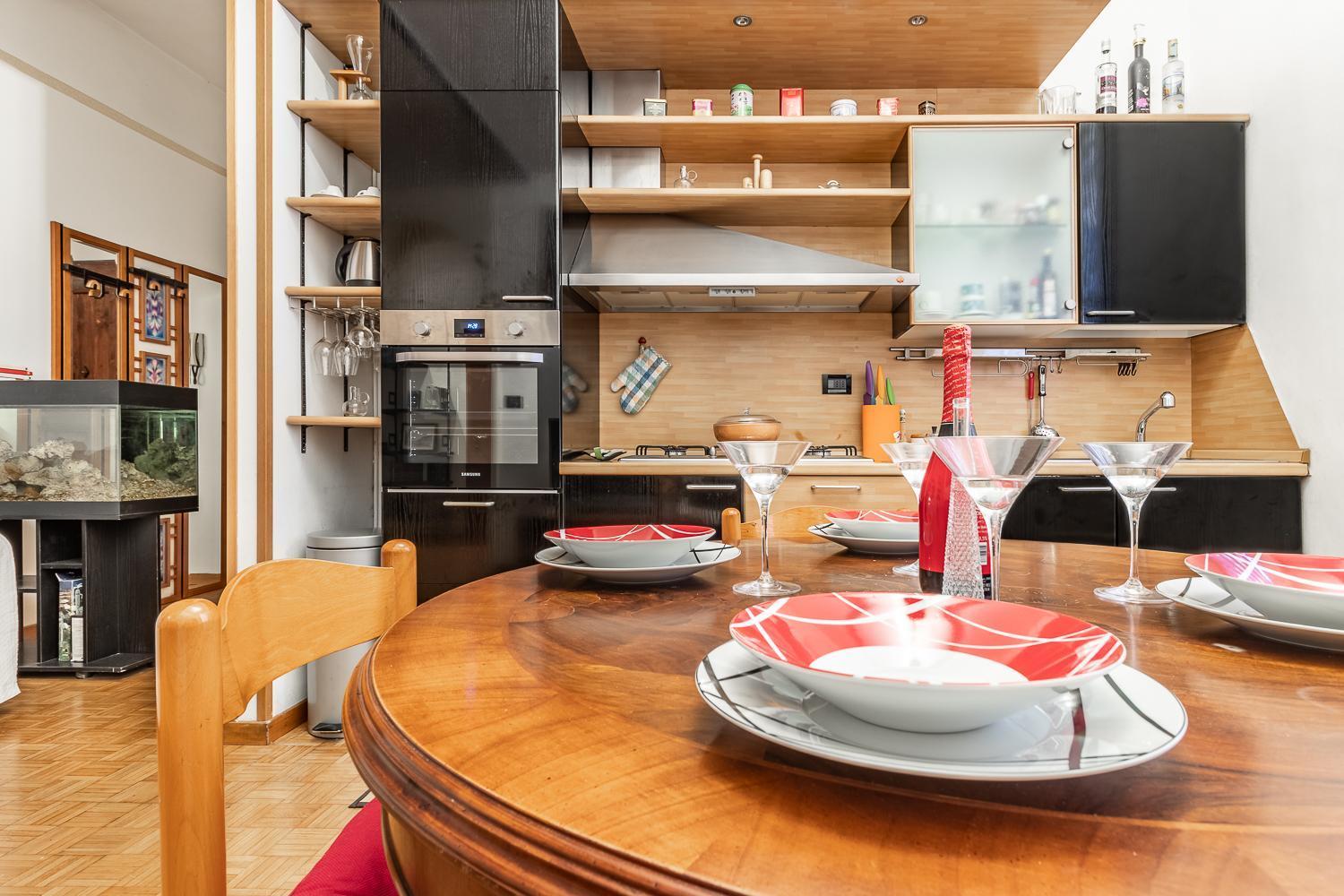 Apartment Spacious With Kitchenette, Near Piazza Maggiore