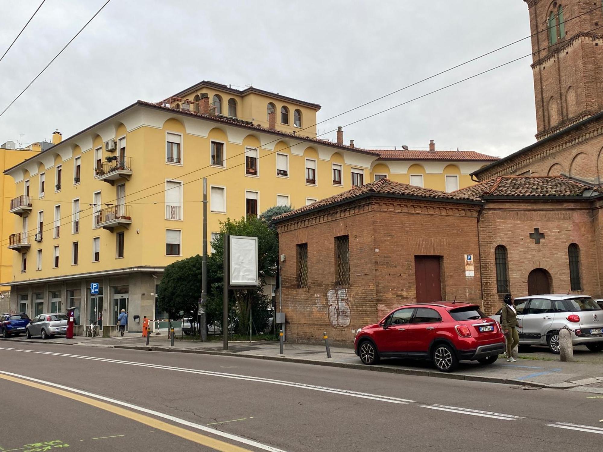 Housmart Massarenti 61 * Bologna