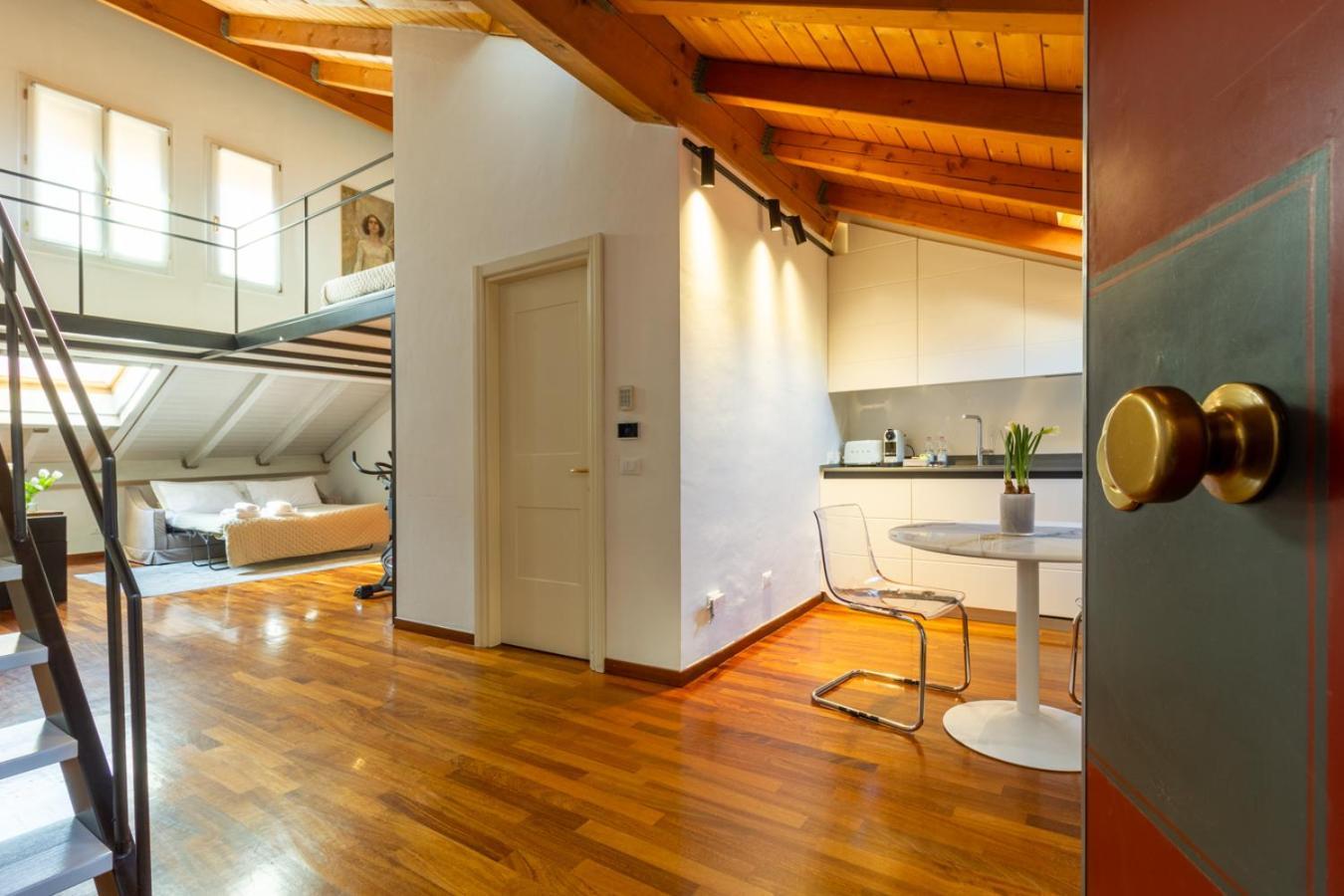 Apartment Casa Pegaso In Canton De Fiori Bologna