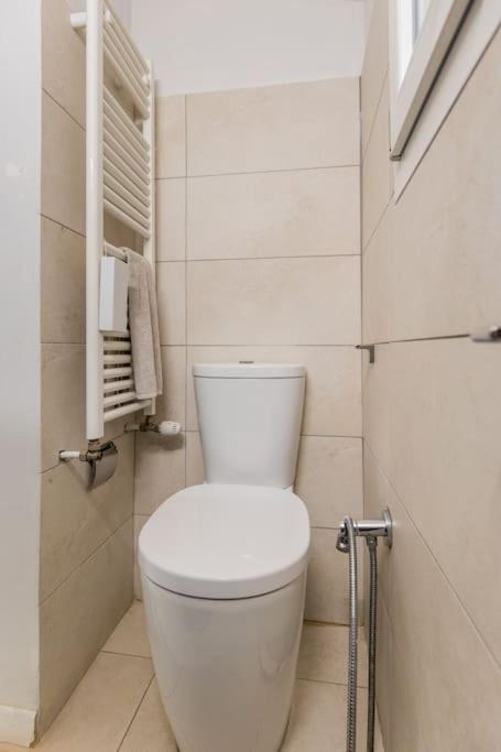 All'ombra Delle Due Torri Family Apartamento *