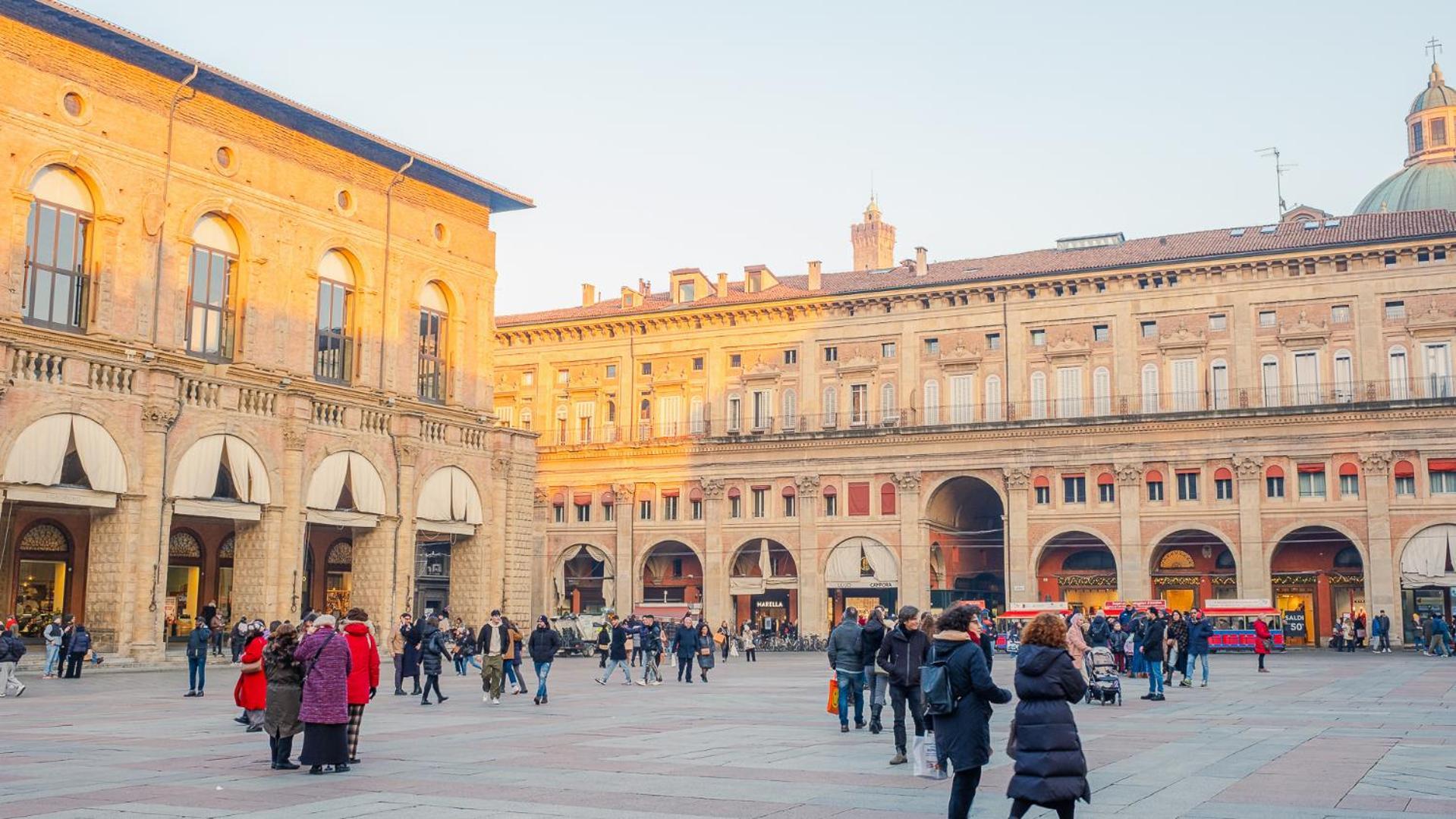 Piazza Grande - Italian Homing *