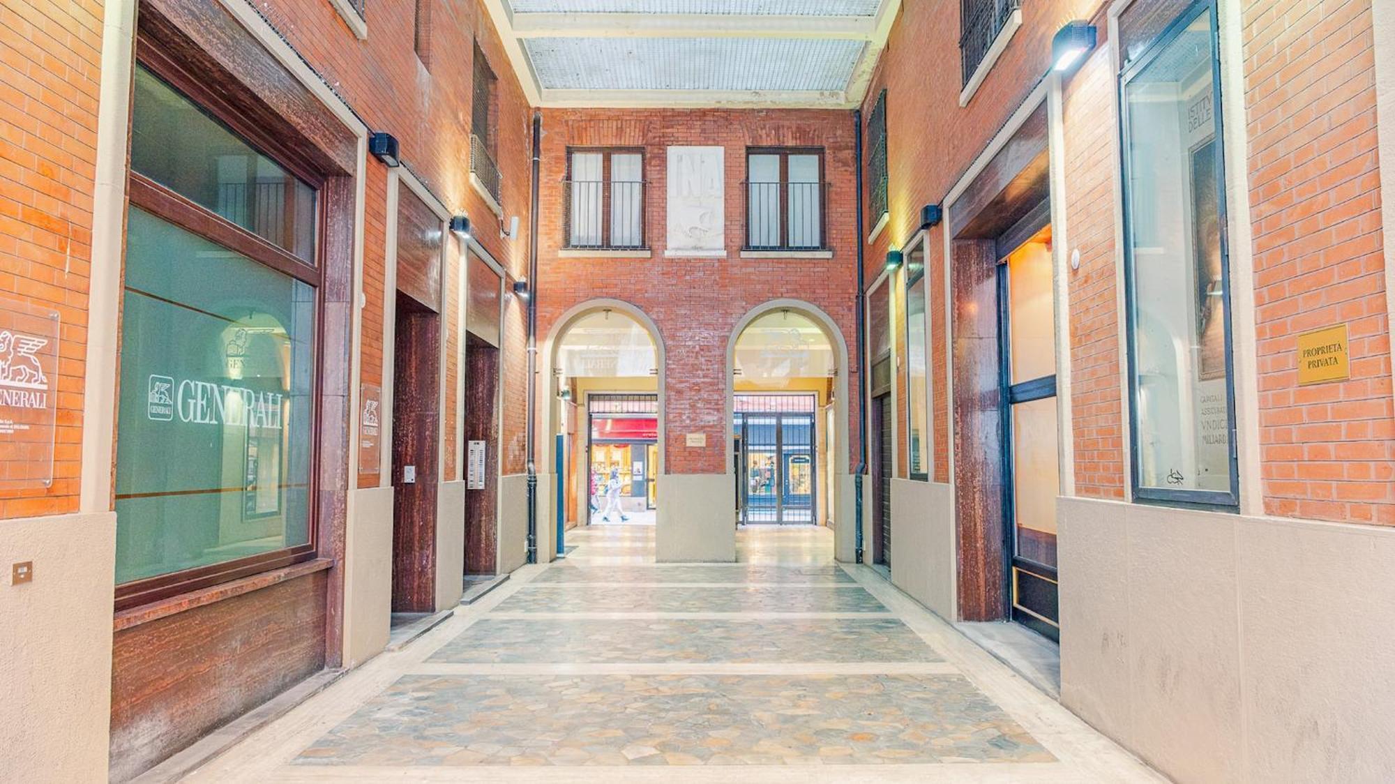 Piazza Grande - Italian Homing *