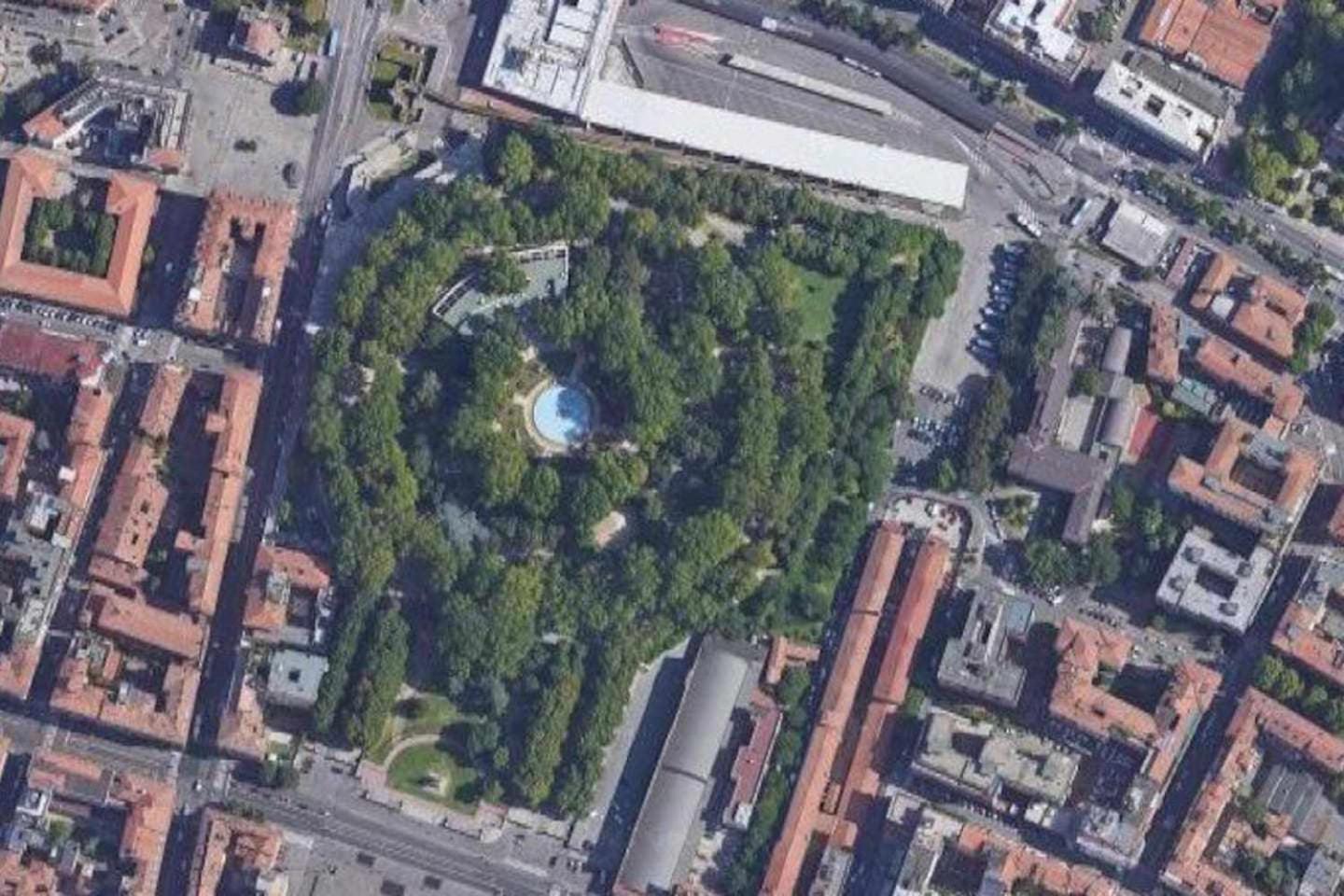 Apartment La Montagnola Park 200m Stazione Centrale *