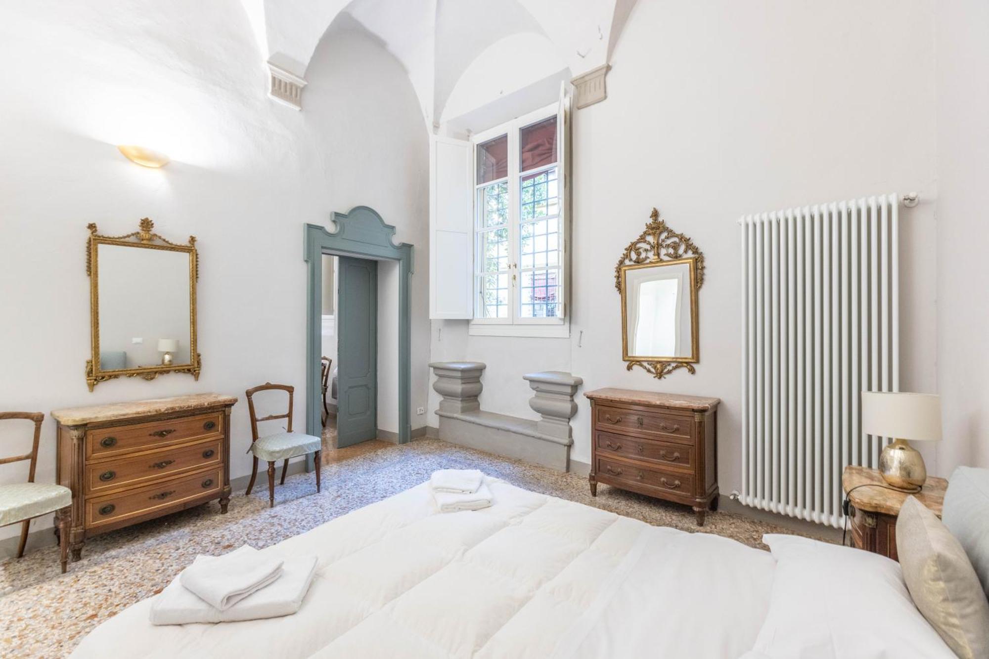 Caruso, By Short Holidays Bologna