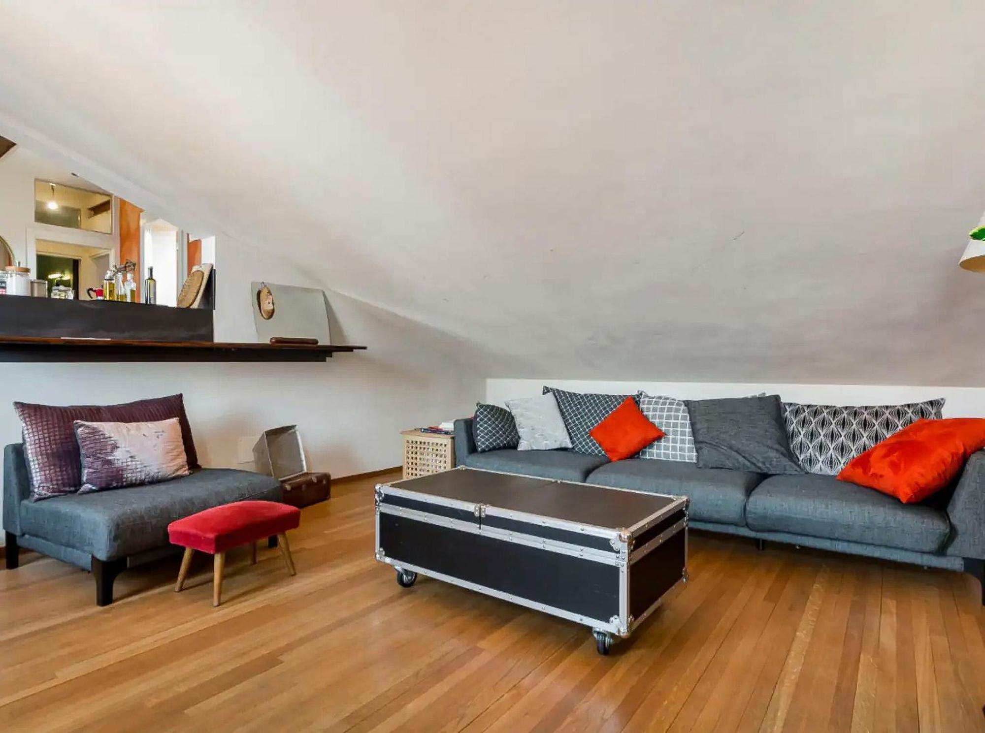 Bright And Peaceful In Historic Palazzo Bologne