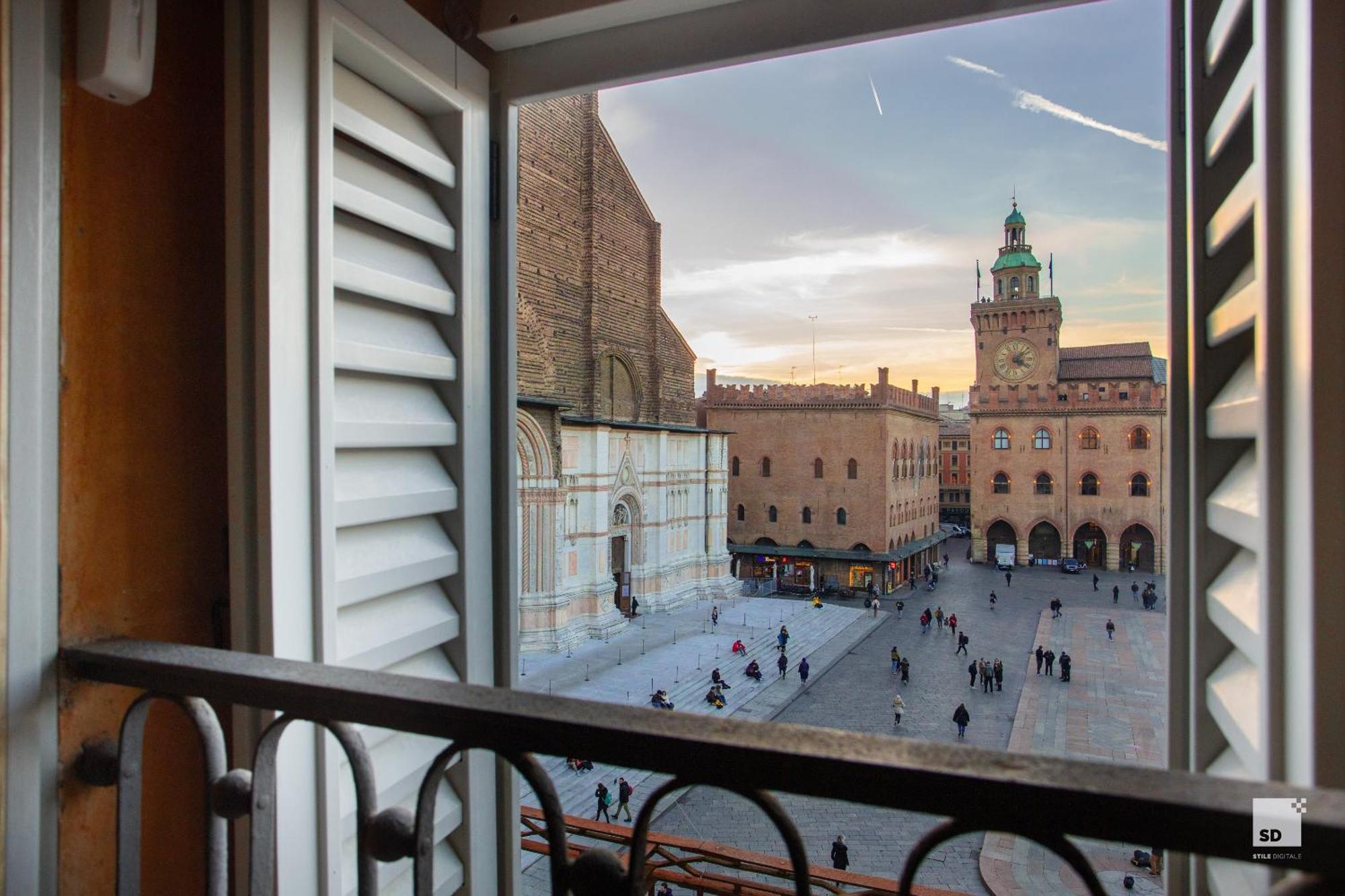 Urbanicooh Asinelli - Balcony On Piazza Maggiore Bologna