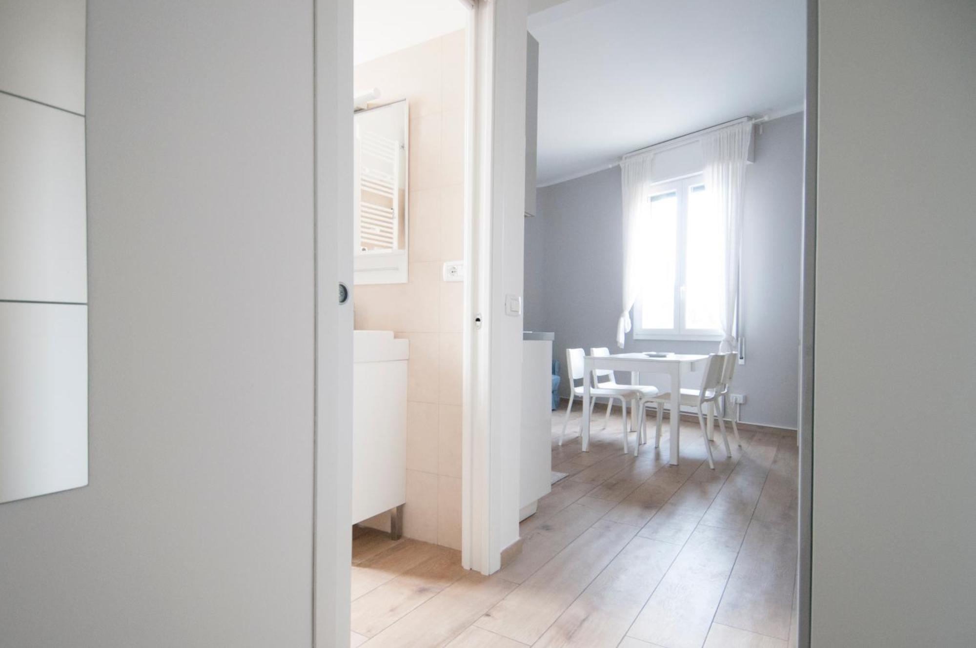 Blanco - Ambrogiohost Apartamento Bolonia