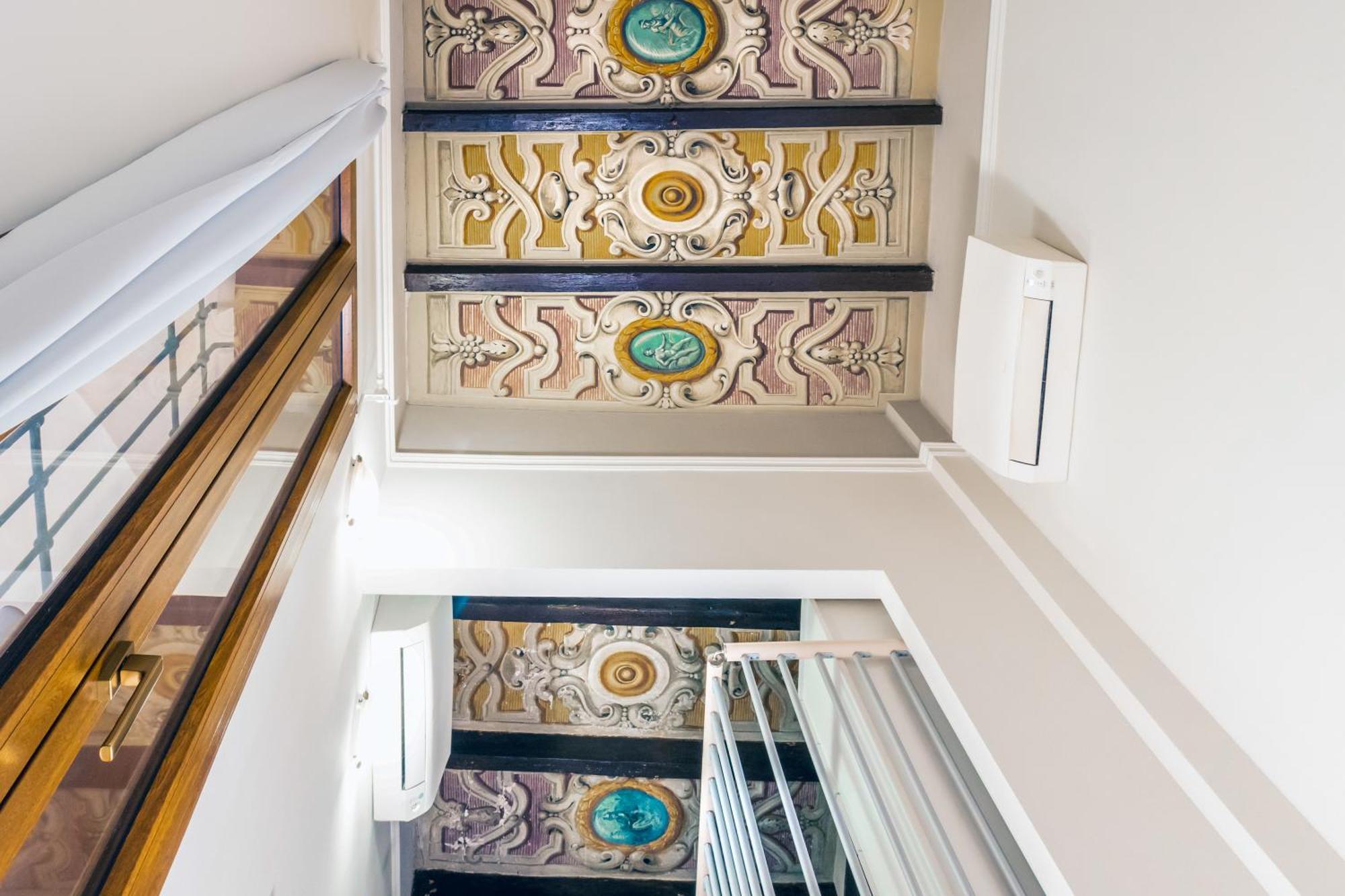 Charming Frescoed Loft Appartement