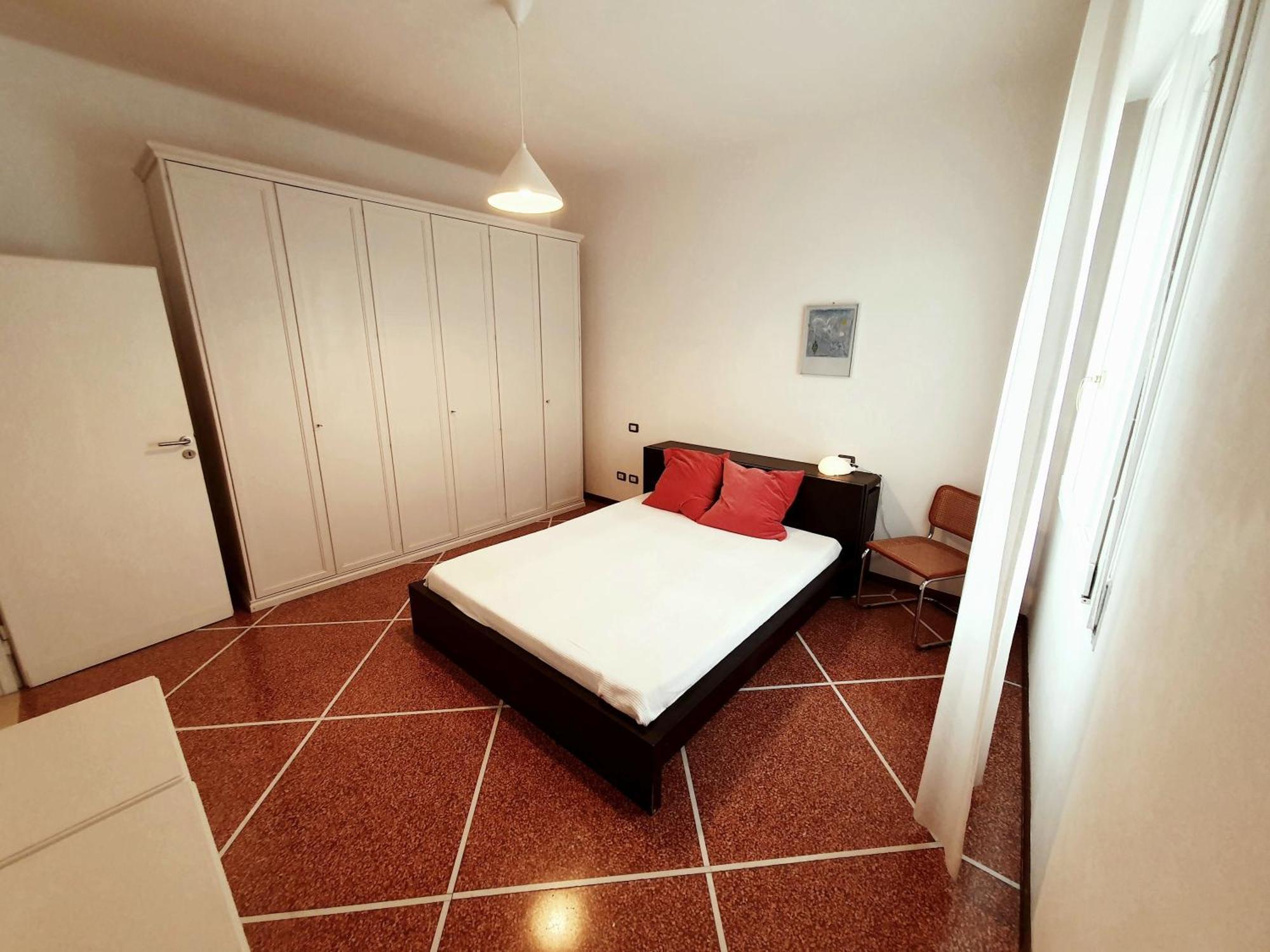 Appartamento Spacious Three-room In Saragozza