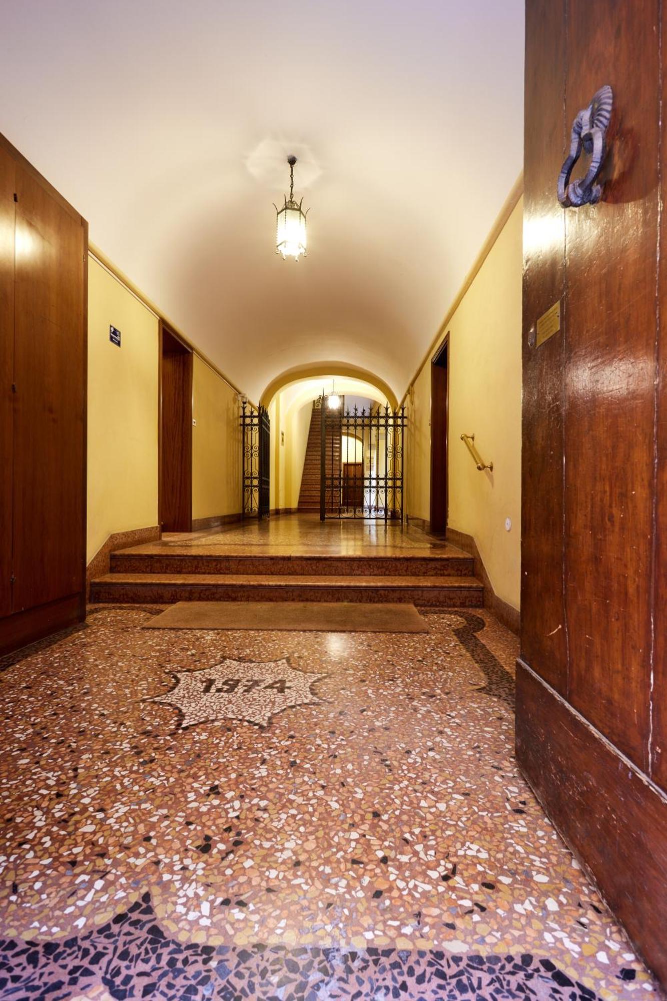 Appartement And Comfy Free Netflix And Bologna