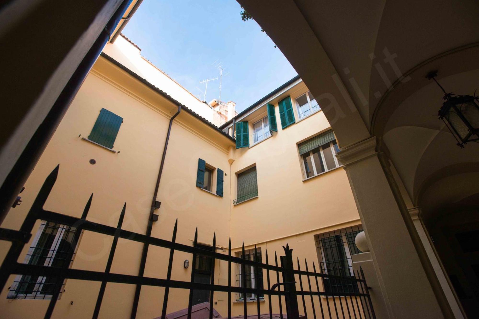 Lejlighed Caseospitali - Daisy, Ampio Trilocale X6 Vicino A Piazza Maggiore