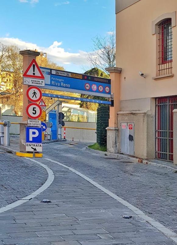 B&B And Home La Piazzetta Della Pioggia Bologna
